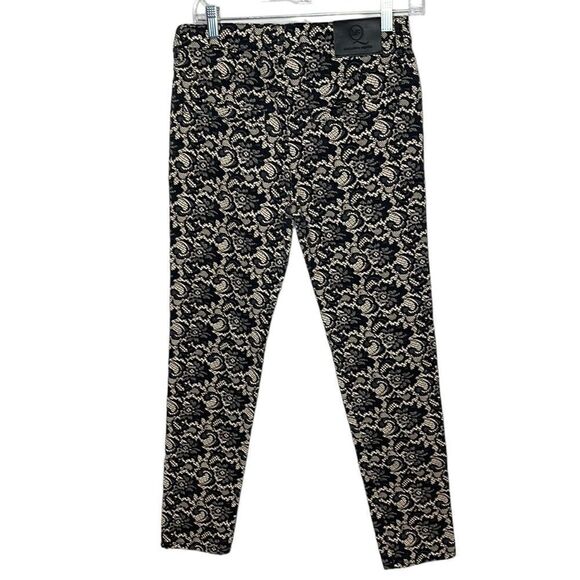 Alexander McQueen High Waisted Lace Skinny Jeans. Size 26. - Picture 4 of 11